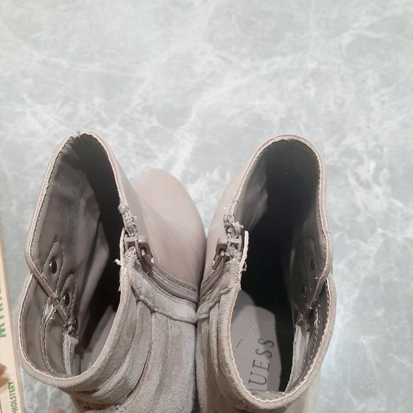 Guess Granee Grey Taupe Suede & Leather Button Accented High Heel Booties SZ 7 - Picture 7 of 8